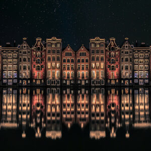 Amsterdam-Damrak.png